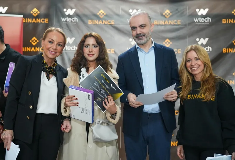 binance-ve-teknolojide-kadin-dernegi-binance-teknolojide-kadin-akademisini-deprem-bolgesine-tasidi-1711737289146.jpg Binance ve Teknolojide Kadın Derneği, "Binance Teknolojide Kadın Akademisi"ni Deprem Bölgesine Taşıdı-2