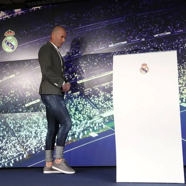 Real Madrid teknik direktörü Zinedine Zidane yine pantolon gazisi!-4