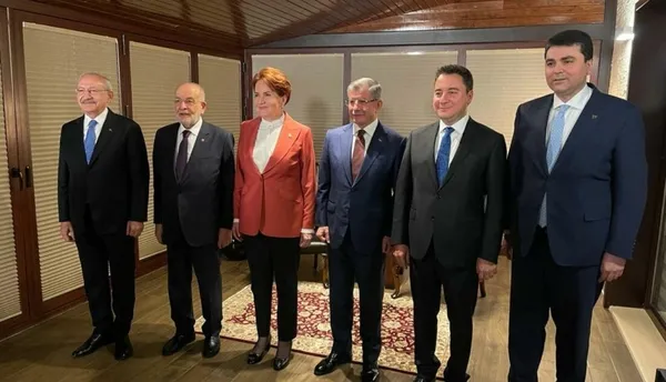 1650770904907.jpg Kozmik masa! 6'lı ittifak toplantısı öncesi DP Genel Merkezi'nde dikkat çeken olay-3