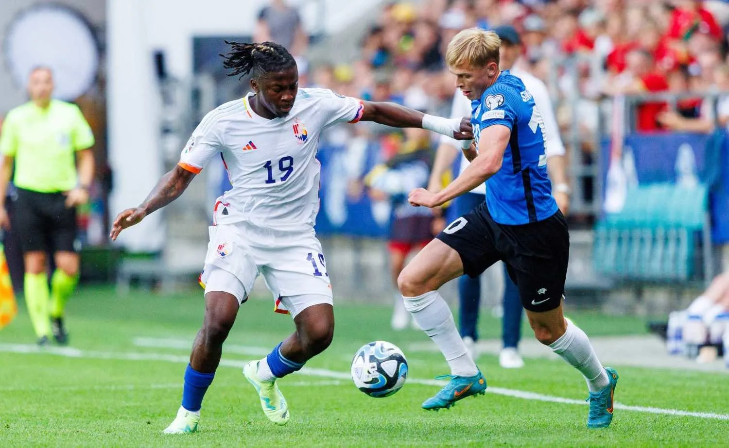 Fenerbahçe'ye gözlerin pasını silecek 22'lik yıldız adayı! - 22