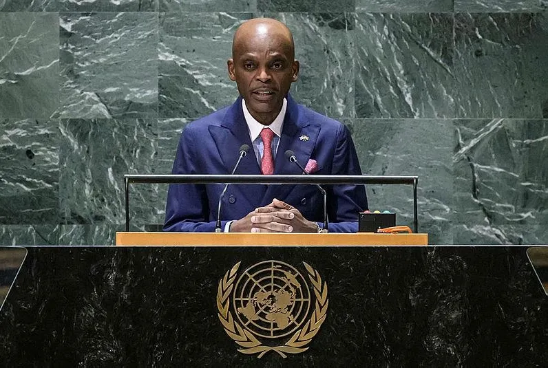 Togolu Bakan’dan tarihi konuşma!