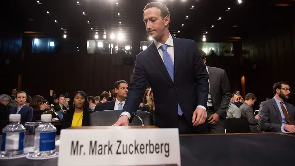 zuckerbergin-87-milyon-kisinin-verisinin-calindigi-skandal-sonrasi-senatodaki-ifadesindeki-diyalog-tekrar-gundemde-1610395827081.jpg Zuckerberg'in, 87 milyon kişinin verisinin çalındığı skandal sonrası Senato'daki ifadesindeki diyalog tekrar gündemde-3