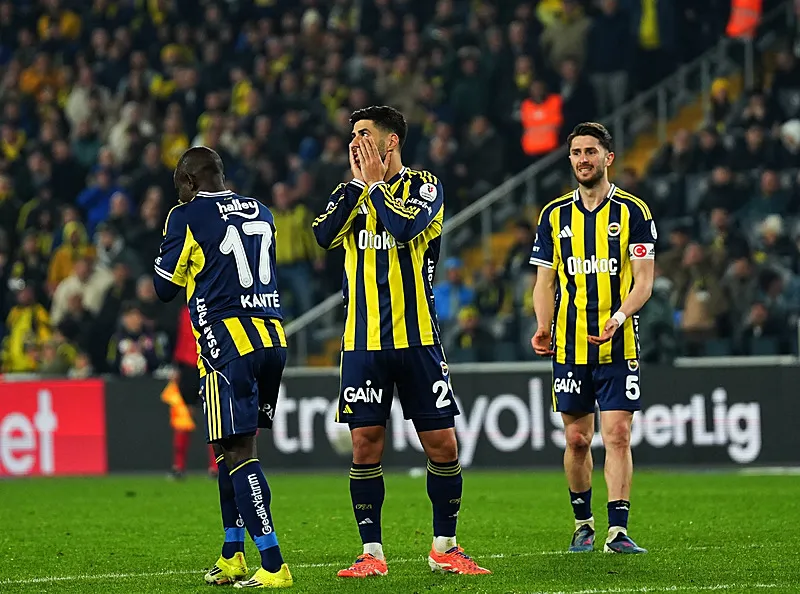 Yarıştan kopmak yok! Fenerbahçe'nin Antalyaspor maçı muhtemel 11'i - 9
