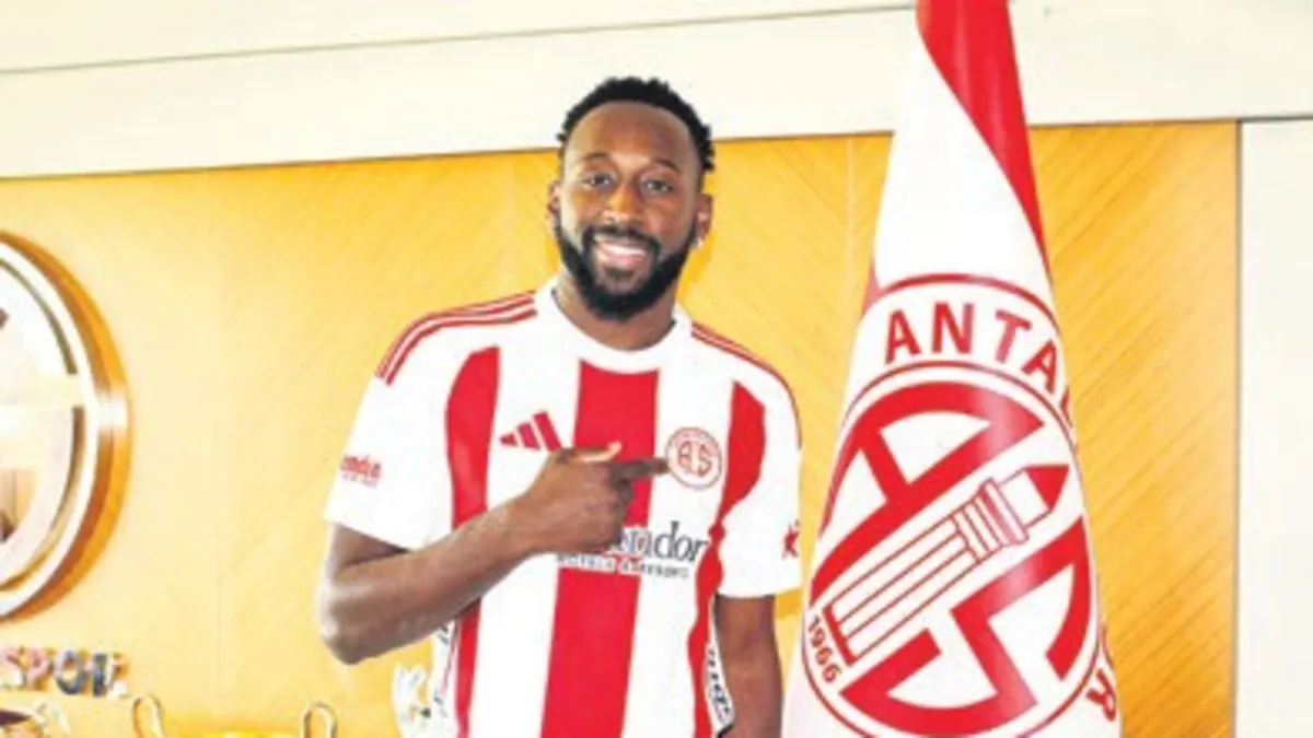 Antalyaspor Yohan Boli ile 2 yıllık sözleşme imzaladı