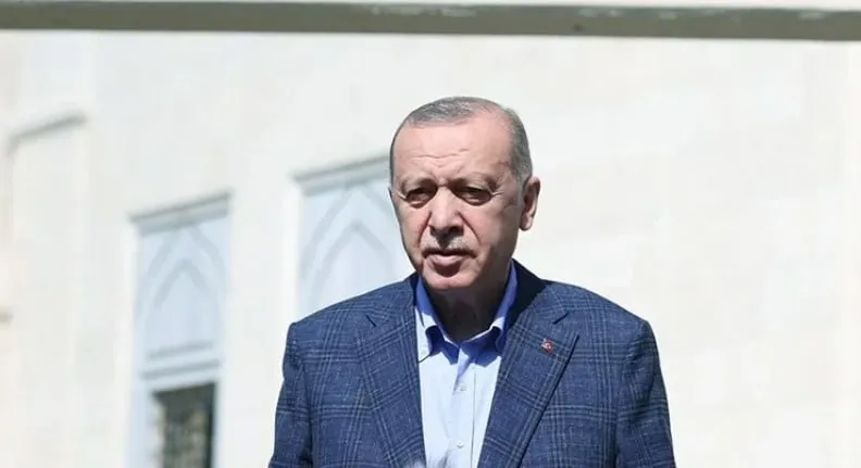 erdogan-cumayi-hz-ali-camisinde-kildi-halka-hitap-edecek-1711712859171.jpg Erdoğan, Cuma'yı Hz. Ali Camisi'nde kıldı: Halka hitap edecek-1