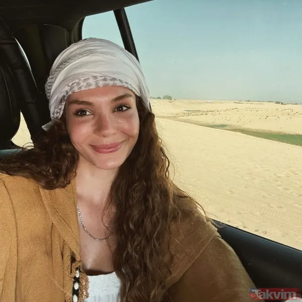Ebru Şahin çölde güzelliğini konuşturdu! Abu Dabi’den paylaşıp sosyal medyayı salladı - 10