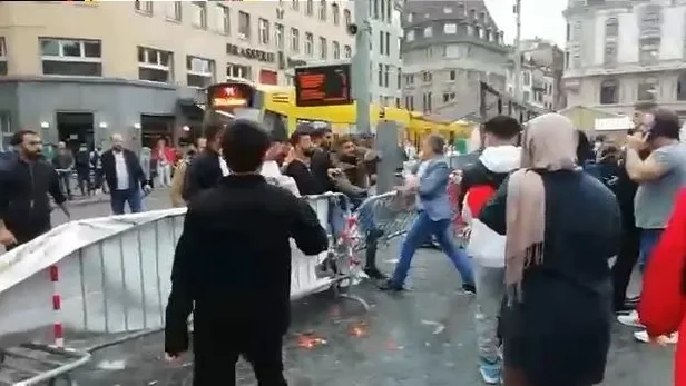 milli-savunma-bakanligi-yigitlerimiz-cocuklarimizi-uzmeye-kalkan-teroristleri-incitmeye-devam-edecek-1652132072621.jpeg Milli Savunma Bakanlığı: Yiğitlerimiz, çocuklarımızı üzmeye kalkan teröristleri incitmeye devam edecek!-2