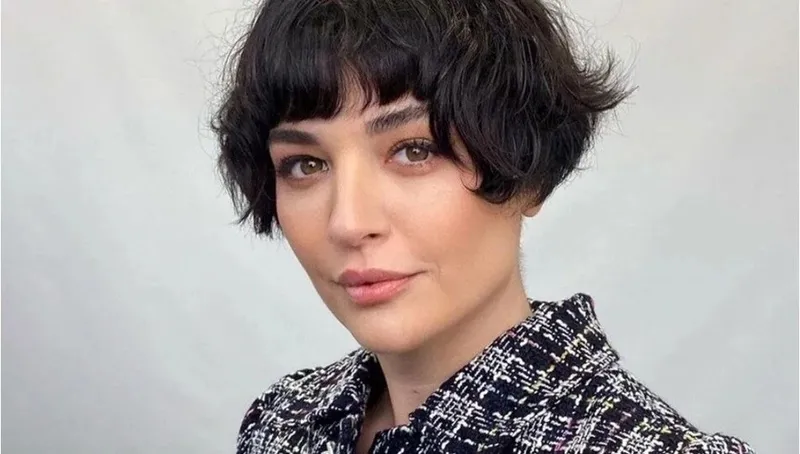 cemre-bayselin-yeni-partneri-belli-oldu-son-yazin-unutulmaz-oyuncusu-geliyor-1719415329996.jpeg Son Yaz'ın unutulmaz oyuncusu geliyor! Cemre Baysel'in yeni partneri belli oldu-3