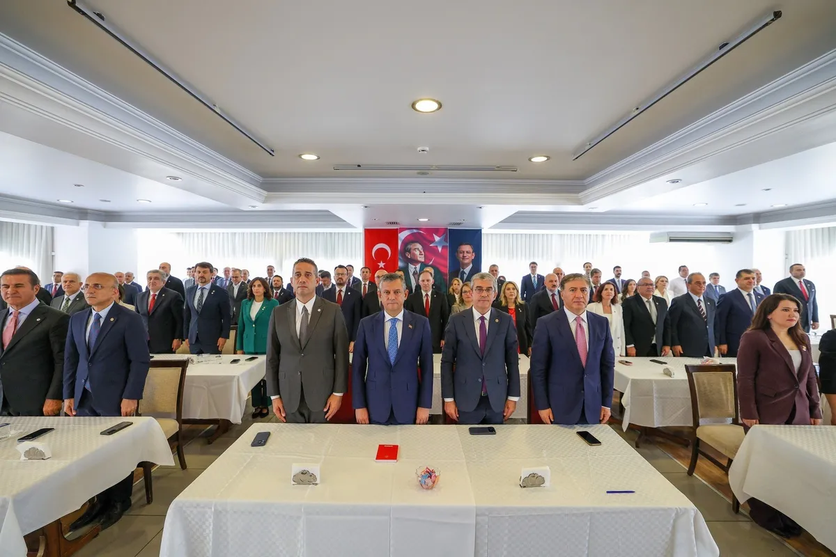 yeni-partide-yonetim-kadrosu-belli-oldu-1784907506096.jpeg Yeni Parti’de yönetim kadrosu belli oldu!-3