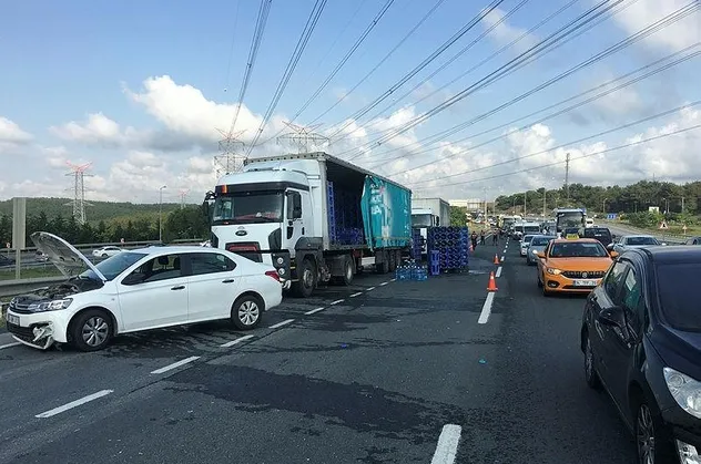 Son dakika: TEM otoyolu Ankara istikametinde kaza! Trafik durma noktasına geldi