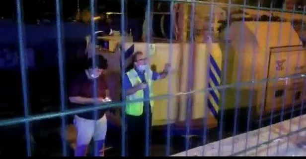 Kadıköy’de tren istasyonunda raylara giren kişi elektrik akımına kapıldı!