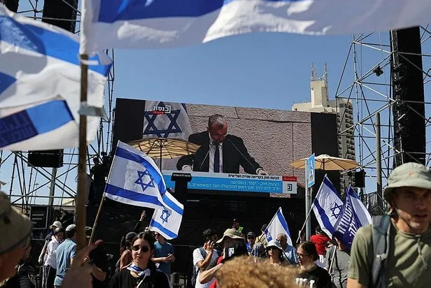 İsrail'i karıştıran yasa tasarısı onaylandı! Muhalefet Meclisin onayladığı yasayı Yüksek Mahkeme'ye taşıyor-4