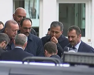 Başkan Erdoğan cuma namazı öncesi yanına gelen vatandaşın mektubunu aldı!