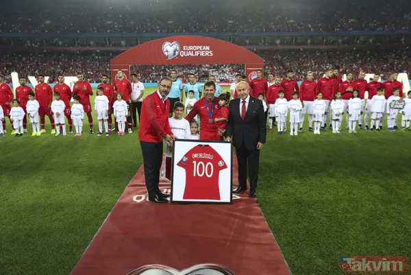 Fenerbahçe ve Milli Takımımızın kaptanı Emre Belözoğlu: Her Türk vatandaşı Barış Pınarı Harekatı'nı desteklemeli - 15