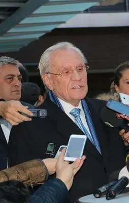 Erdoğan Demirören hayatını kaybetti!