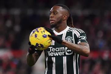 Aaron Wan Bissaka imzayı attı!