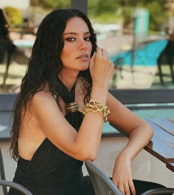 Tuğba Ekinci “Bu ülkeye daha iyisi gelmeyecek” deyip leopar desenli mini bikinisiyle paylaştı! Tepki yağdı: “Çıplaklık, basitlik...” - 57