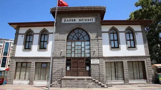 sozcunun-ataturkun-evi-ile-ilgili-yalan-haberini-ak-partili-eroglu-curuttu-1617559424231.jpg Sözcü'nün Atatürk'ün evi ile ilgili yalan haberini AK Partili Eroğlu çürüttü-4