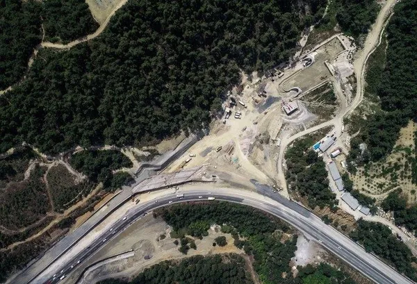 İzmir ile Manisa arasını 15 dakikaya indirecek Sabuncu Tüneli'nde sona yaklaşıldı-10