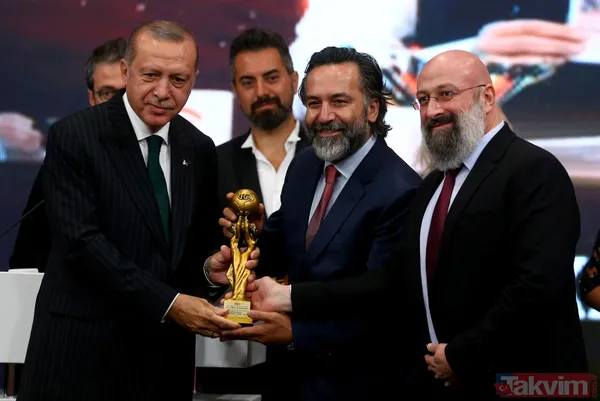 Başkan Erdoğan, Radyo Televizyon Gazetecileri Derneği 2017 Yılı Medya Oscarları Ödül Töreni'ne katıldı - 10