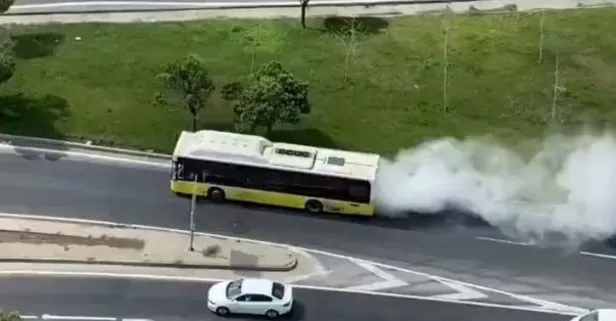 CHP’li Ekrem İmamoğlu’nun hizmet siyaseti! İETT’de sıradan bir gün: Otobüsten dumanlar yükseldi