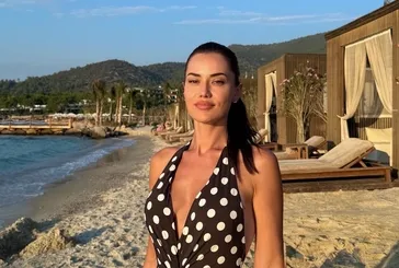 Fahriye Evcen set öncesi oğlu Karan’la baş başa yemekte: Dünya bir yana