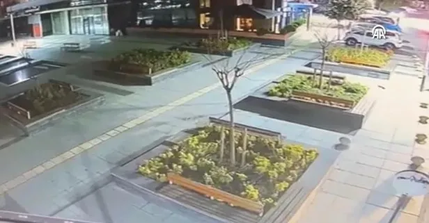 Başakşehir'de el bombalı saldırı! İş yerinin önüne atıp kaçtılar