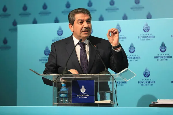 AK Partili Mehmet Tevfik Göksu: "Sayın Başkan İstanbul’dan giderken Büyükşehir Belediyesine 93 milyarlık borç bırakıp gidecek"-2