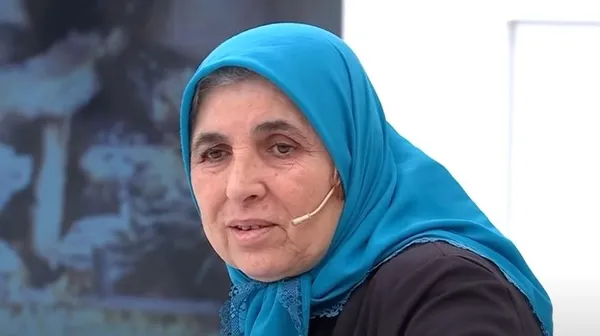 esra-erolda-akilalmaz-olay-damadimin-20-senelik-arkadasi-kizimi-kacirdi-deyip-yardim-istedi-detaylar-soke-etti-1672073878968.jpg Esra Erol’da akılalmaz olay! "Damadımın 20 senelik arkadaşı kızımı kaçırdı” deyip yardım istedi! Detaylar şoke etti! 3’ü aynı evde yaşamış...-2