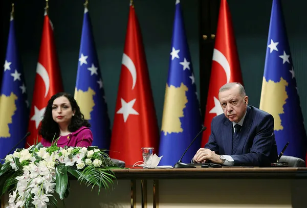 turkiyeye-kurulmaya-calisilan-tuzaga-meral-aksener-de-alet-oldu-turkiyeye-rusyaya-savas-acma-cagrisi-yapti-1646229745695.jpg Türkiye'ye kurulmaya çalışılan tuzağa Meral Akşener de alet oldu! Türkiye'ye Rusya'ya savaş açma çağrısı yaptı-2