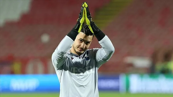 trabzonspor-kalecisi-ugurcan-cakirdan-derbi-oncesi-iddiali-aciklamalar-tahmin-etmek-kolay-degil-1698873778693.jpeg Trabzonspor Kalecisi Uğurcan Çakır'dan derbi öncesi iddialı açıklamalar: Tahmin etmek kolay değil-3