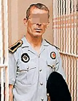 Mahkum parasını 3 gardiyan çaldı