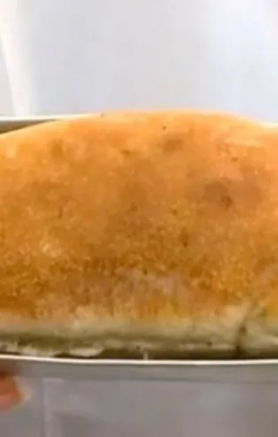 Brezilya'da üretilen hamam böcekli ekmekler olay yarattı