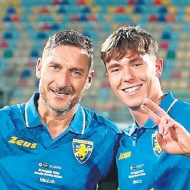 Totti’nin oğlu şaşırttı: Daha 19’unda emekli!