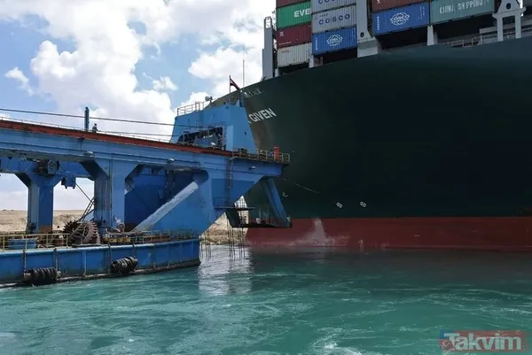 SON DAKİKA: Süveyş Kanalı'nda sıkışan Ever Given isimli gemi hareket ettirildi! Mürettebatın sevinç anları kamerada: Allahuekber - 8