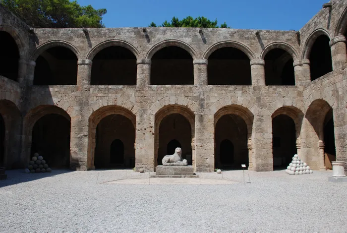 rodos-adasi-nerede-nasil-gidilir-rodos-adasi-gezilecek-yerler-konaklama-tarihi-haritasi-ve-feribot-seferleri-1701958299227.jpg Rodos Adası gezilecek yerler, konaklama, tarihi, haritası ve feribot seferleri: Rodos Adası nerede, nasıl gidilir?-3