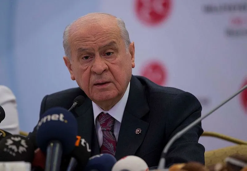 Bahçeli’den Gül'e uyarı
