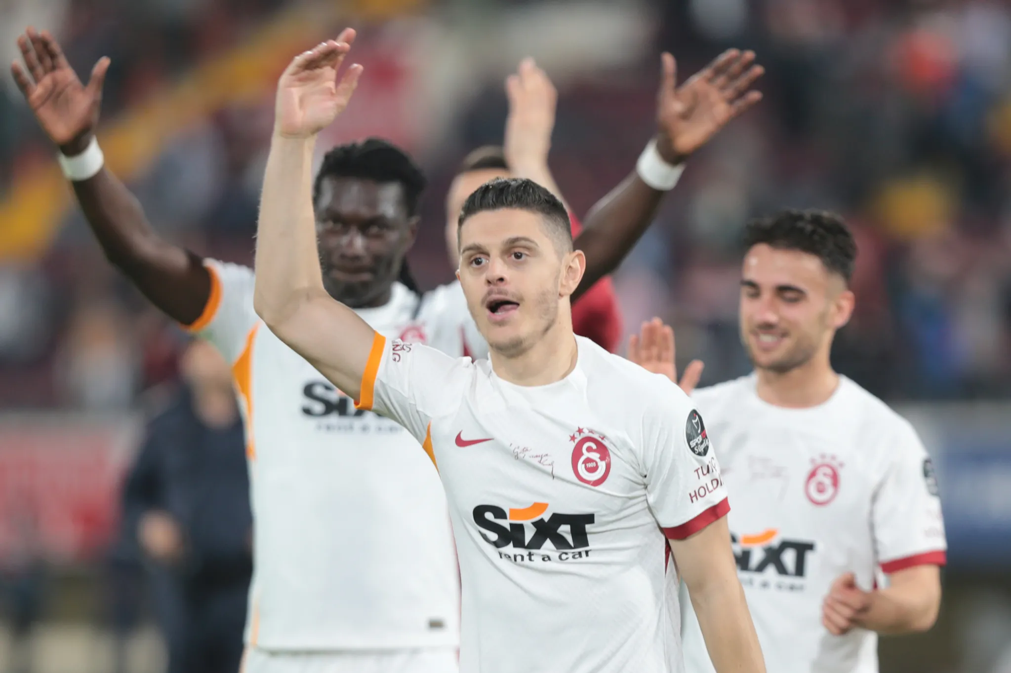 Galatasaray'dan Fenerbahçe'ye asrın transfer çalımı! - 14