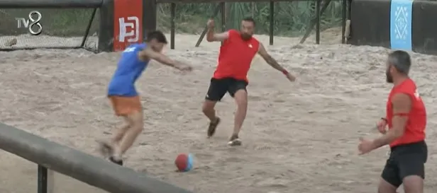 Survivor'da yumruklar konuştu ifşa olması çok zaman almadı! Perşembenin geleceği çarşambadan belliydi! Atakan Adem ve Parviz...-5