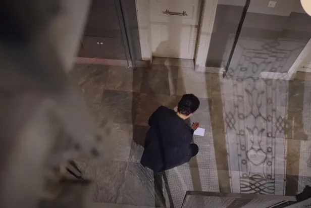 efsane-isim-falan-dinlemedi-yol-gozukuyor-masumlar-apartmani-dizisinde-ayriliktan-baska-cozum-kalmayacak-1610552280768.jpg Efsane isim falan dinlemedi yol gözüküyor! Masumlar Apartmanı'nda ayrılıktan başka çözüm kalmayacak-9