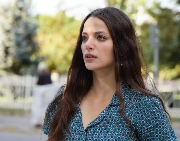 show-tvnin-yeni-dizisi-guzel-gunler-konusu-ne-oyunculari-kimler-guzel-gunler-nerede-cekiliyor-gercek-hikaye-mi-1667745099849.jpg Show TV'nin yeni dizisi Güzel Günler konusu ne, oyuncuları kimler? Güzel Günler nerede çekiliyor? Gerçek hikaye mi uyarlama mı merak ediyordu!-2