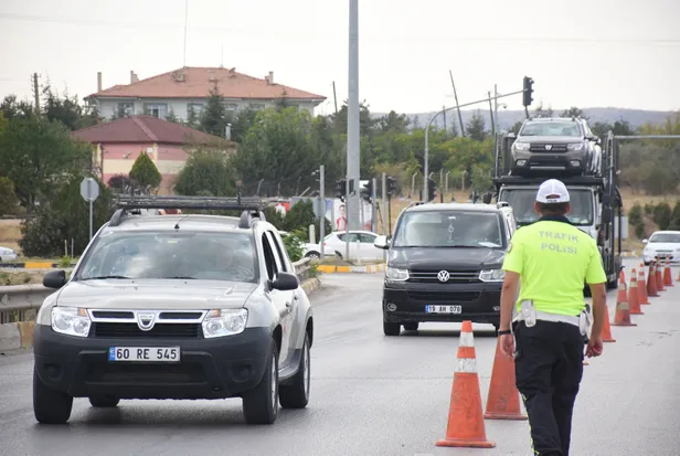 Kırıkkale polisinden otobüslerde 'takograf' denetimi-4