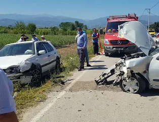 Bursa’da feci kaza! Kafa kafaya çarpıştılar