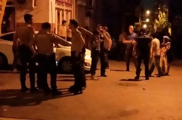 İzmir'de bir şahıs kendisine tabanca çeken damadını bıçakladı
