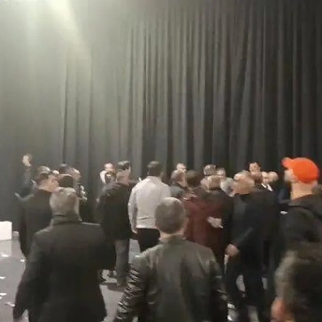 İYİ Partide yumruk yumruğa temayül yoklaması! Akşenerin ekibine Vazgeçin yoksa kan çıkacak tehdidi: Gözler Koray Aydında...