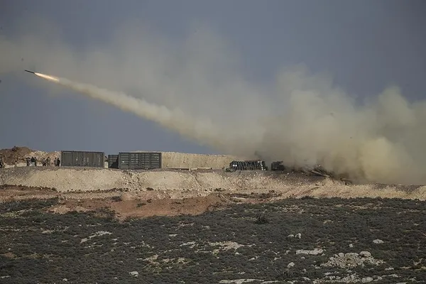 Türk jetleri bomba yağdırdı! Patlama sesleri Türkiye'den duyuldu-5