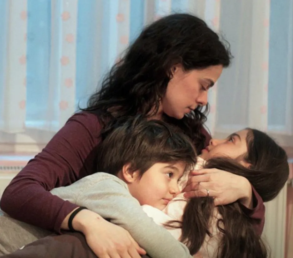 1791187799893.png Yıllar önceki reklam davası ölüm tehditlerine vardı! Özge Özpirinçci'den Kübra Süzgün'ün babasına suç duyurusu-7