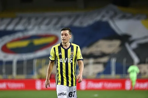 Fenerbahçe'nin yıldızı Mesut Özil takım sahibi oluyor! Kate Upton ile Eva Longoria da ortak