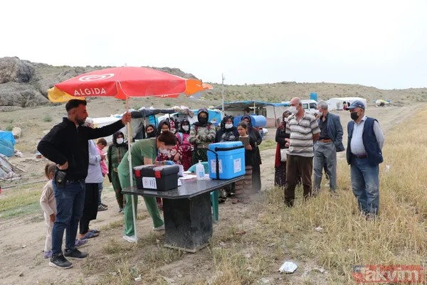 SON DAKİKA: Ankara Polatlı'da çiftçilerin Kovid-19 (koronavirüs) aşısı tarlada yapıldı - 16