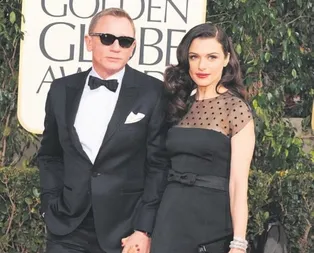 007 bebeğe takıldı